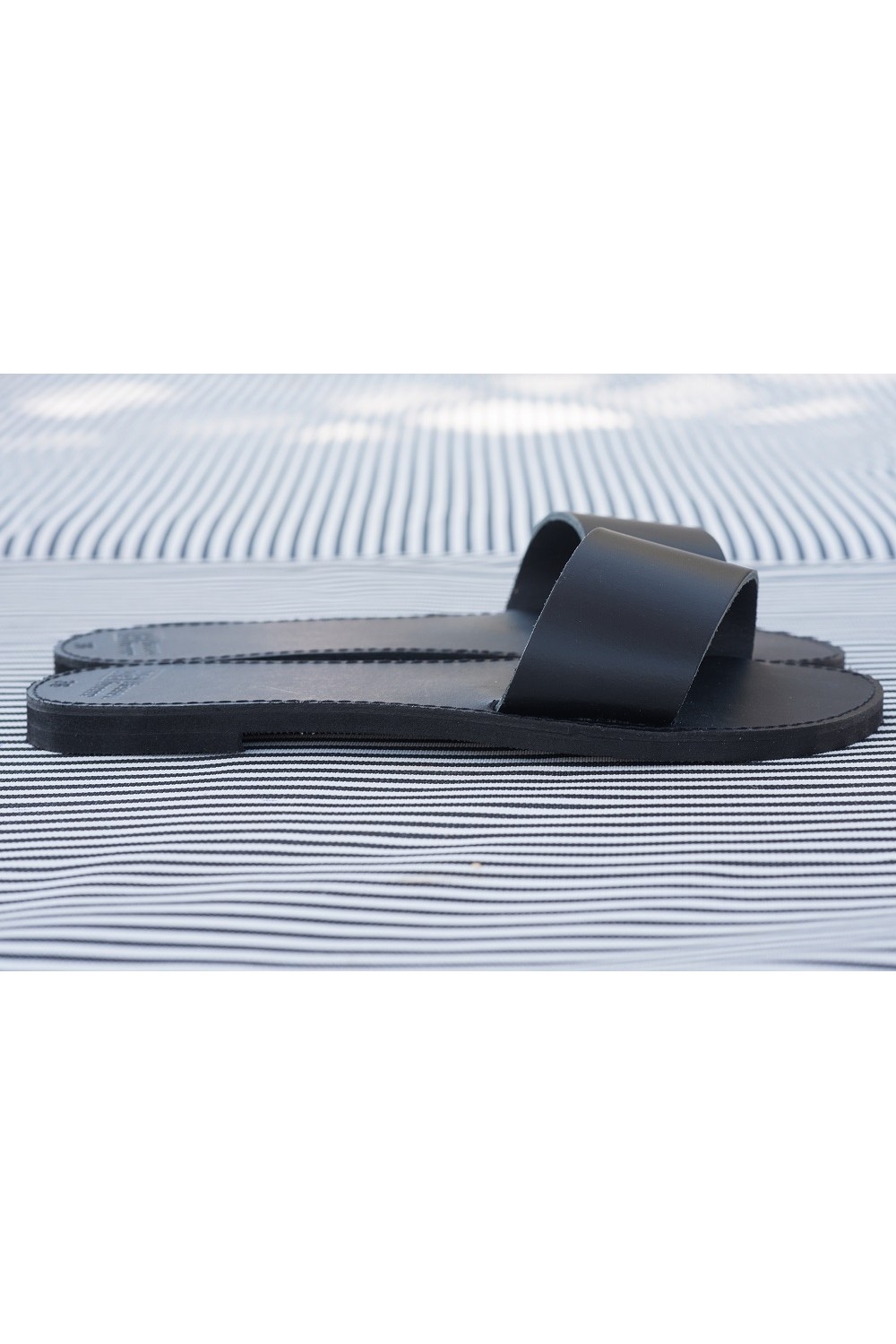 WOMEN'S LEATHER "SLIDE" BLACK