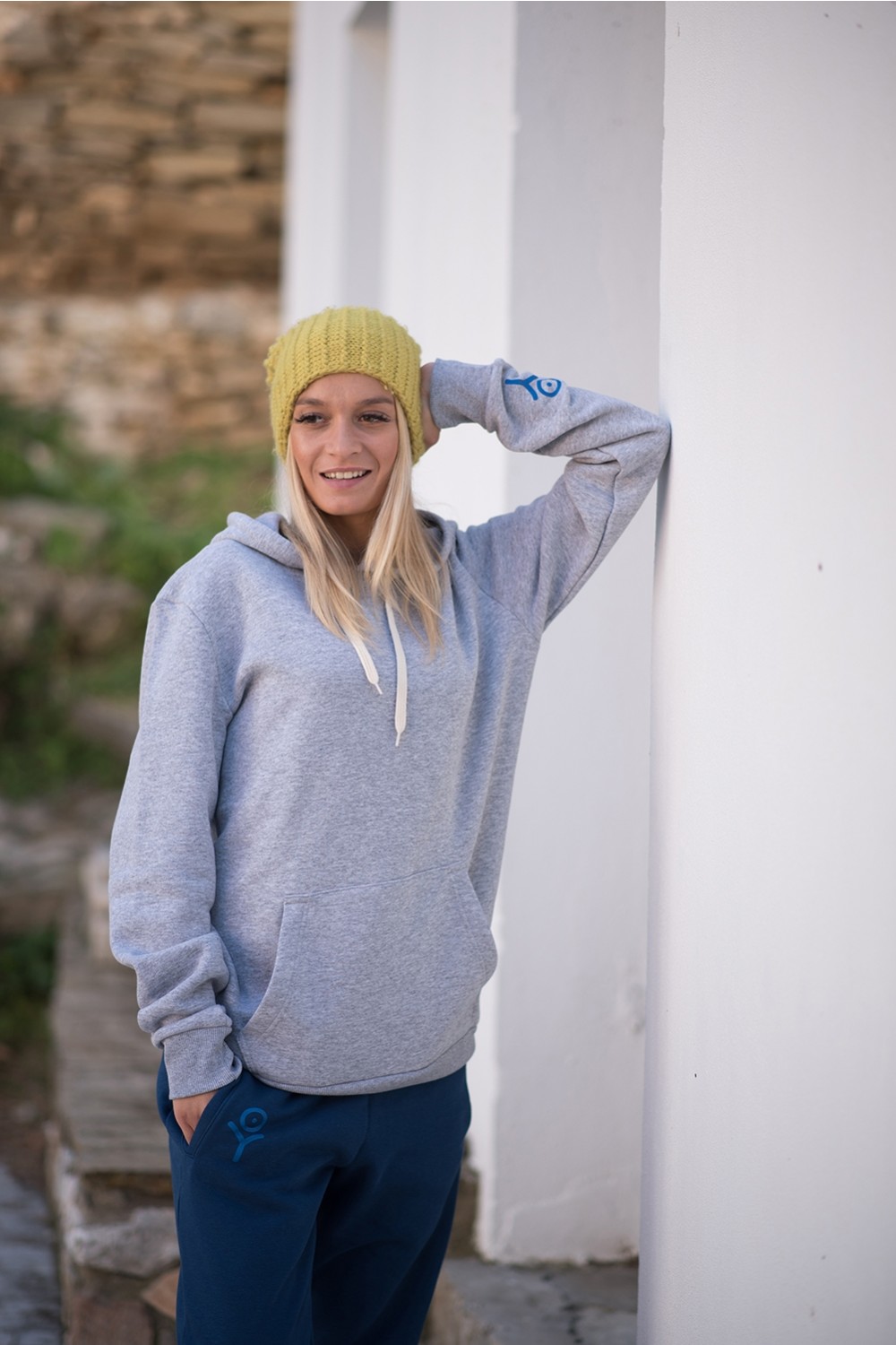 WOMEN'S CLOUD GREY HOODIE