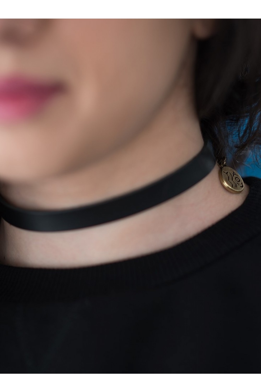 HANDMADE LEATHER BLACK CHOKER 